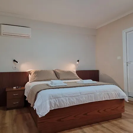 Vienna فندق كورتشي